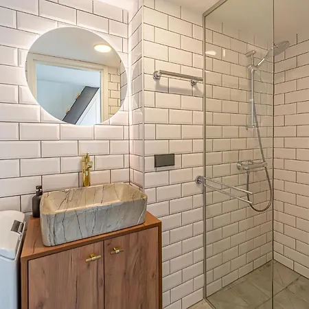 Ministerija Loft With Parking & Ac *